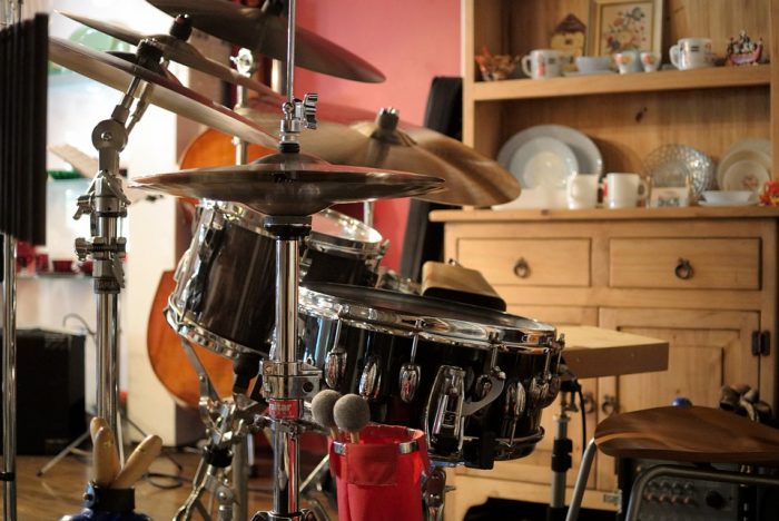 cymbal arrangement for drum set