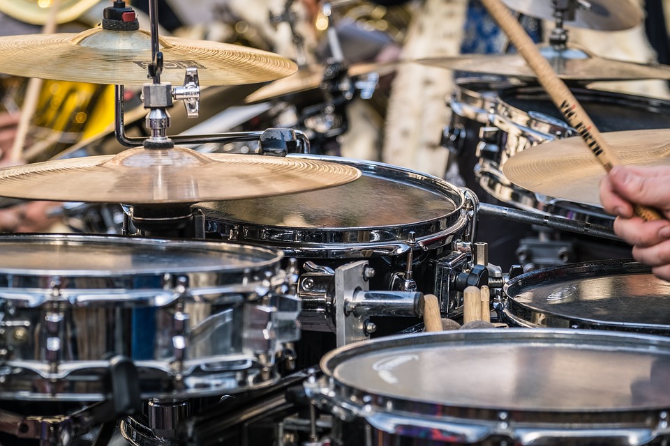 dw performance series review for drum kit